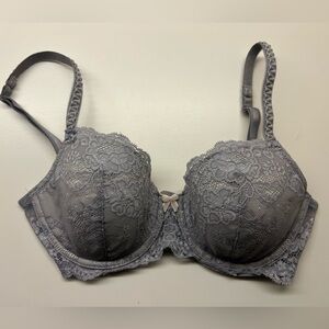 Victoria’s Secret Bra-32DD